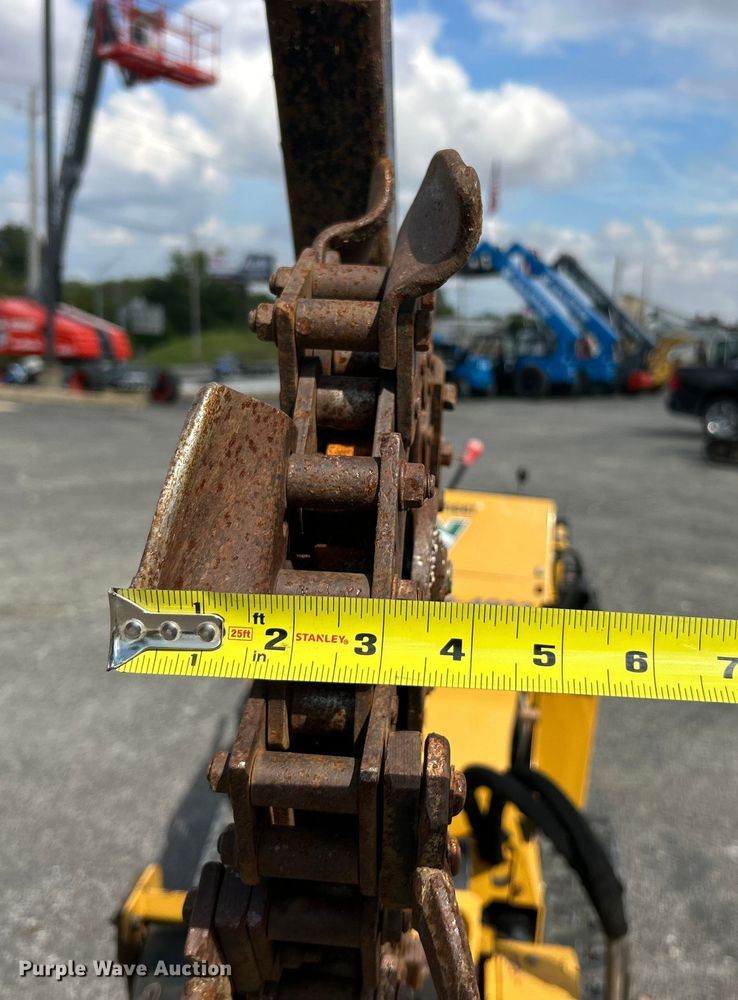 image for item ET3204 2022 Vermeer RTX250 trencher