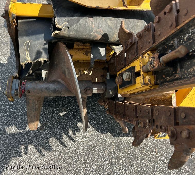 image for item ET3204 2022 Vermeer RTX250 trencher