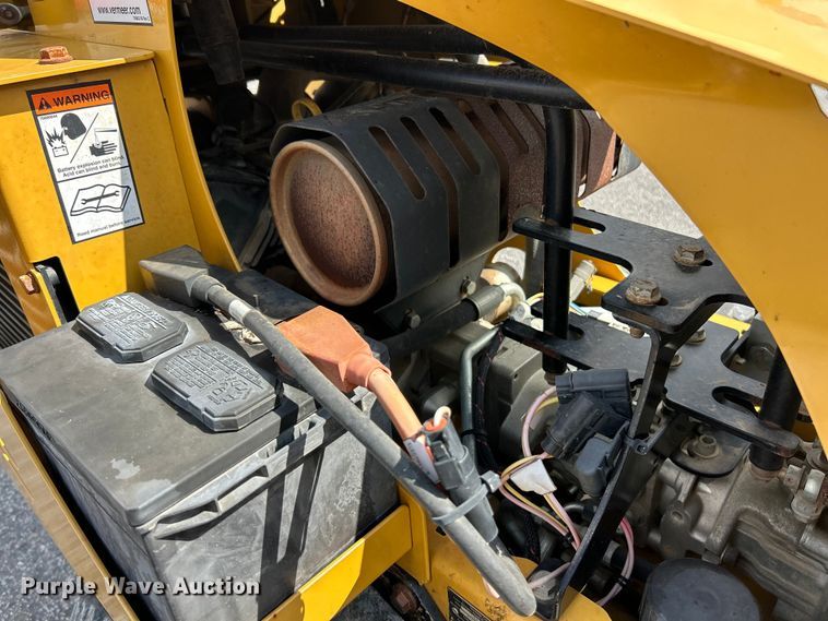 image for item ET3204 2022 Vermeer RTX250 trencher