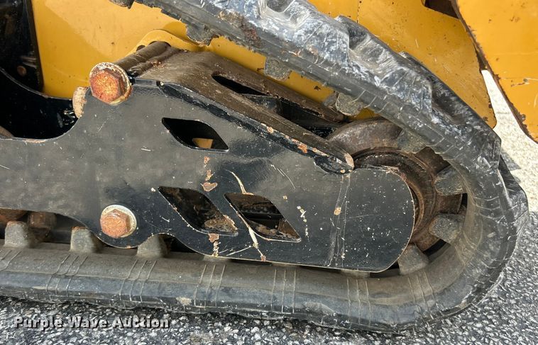 image for item ET3204 2022 Vermeer RTX250 trencher