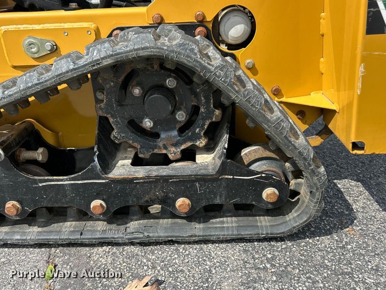 image for item ET3204 2022 Vermeer RTX250 trencher