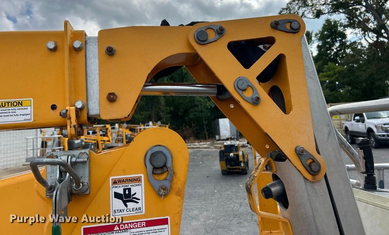 image for item ET3205 2015 Haulotte 45XA  boom lift