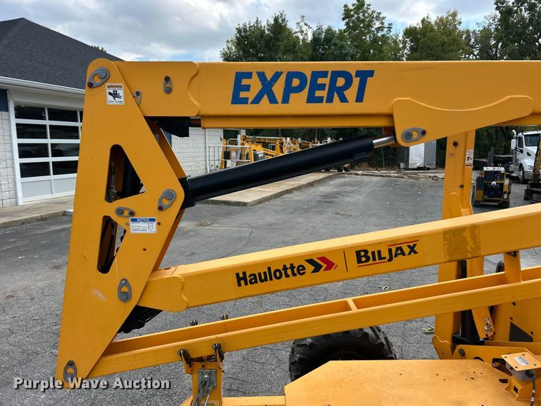 image for item ET3205 2015 Haulotte 45XA  boom lift