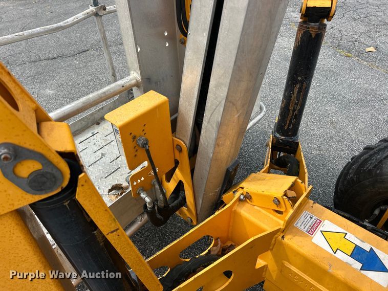 image for item ET3205 2015 Haulotte 45XA  boom lift
