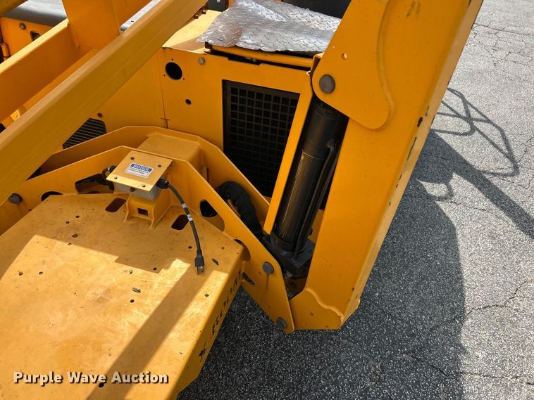 image for item ET3205 2015 Haulotte 45XA  boom lift