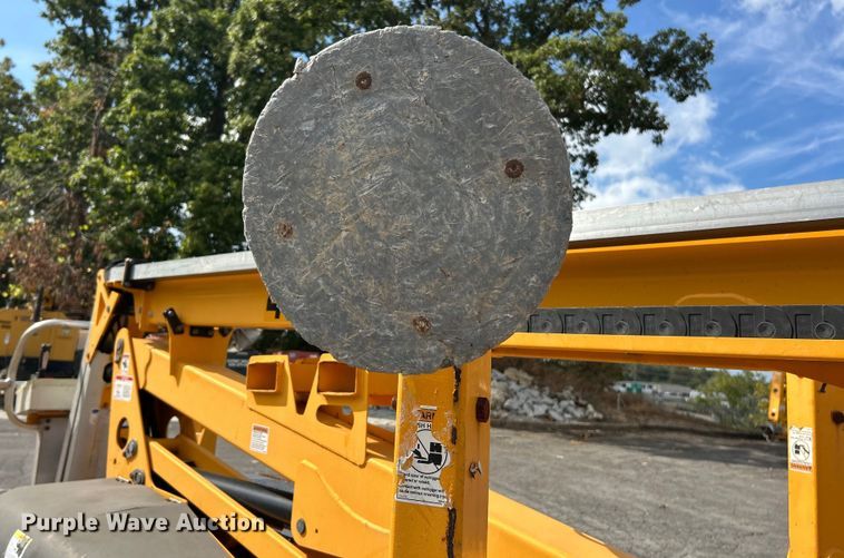 image for item ET3205 2015 Haulotte 45XA  boom lift