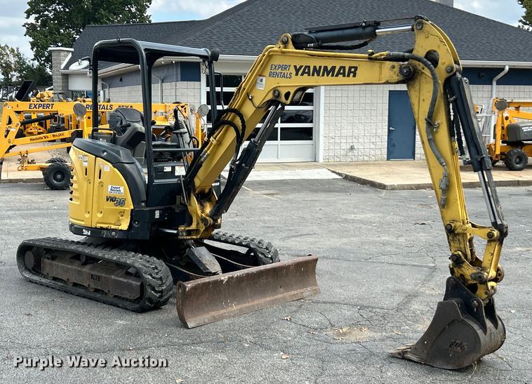 EXCAVADORA YANMAR VIO356A