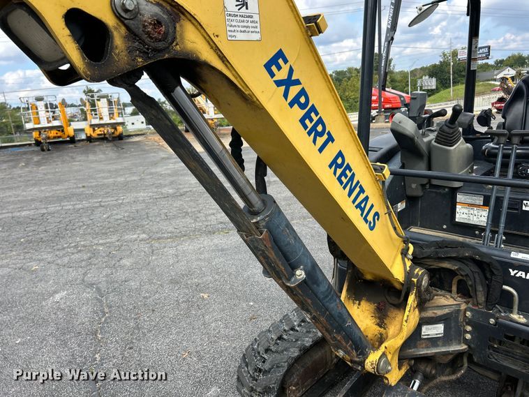 image for item ET3206 Yanmar VIO35-6A  mini excavator