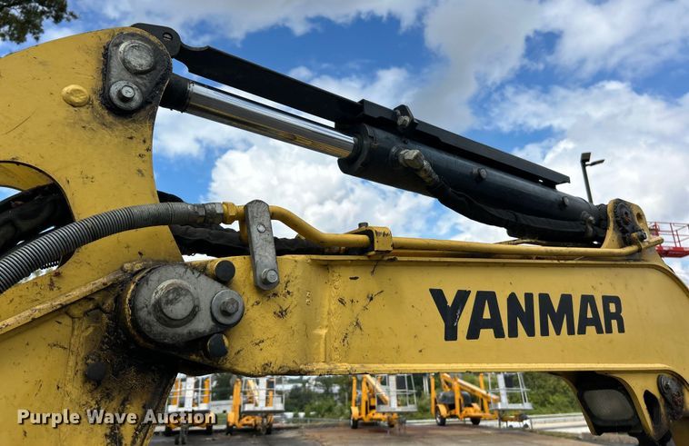 image for item ET3206 Yanmar VIO35-6A  mini excavator