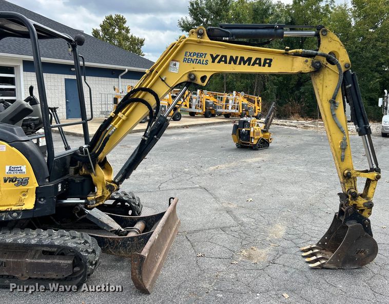 image for item ET3206 Yanmar VIO35-6A  mini excavator