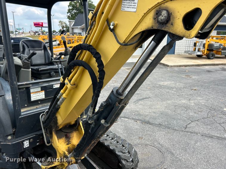 image for item ET3206 Yanmar VIO35-6A  mini excavator