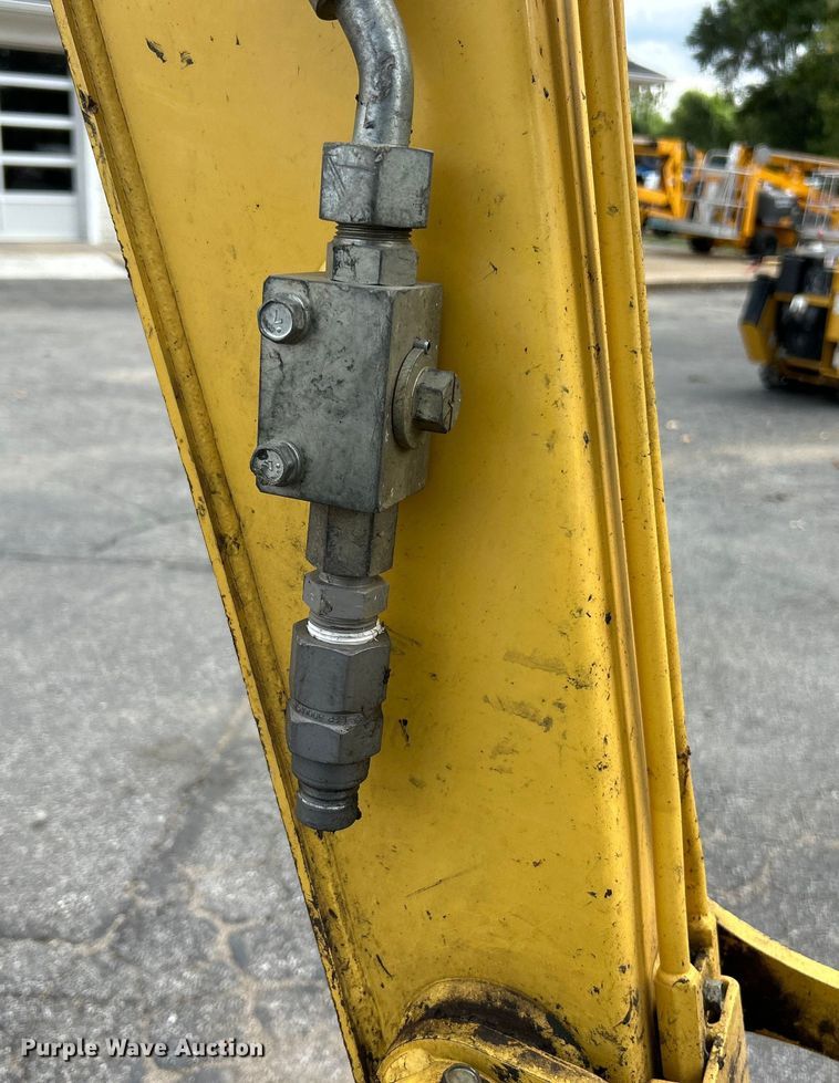 image for item ET3206 Yanmar VIO35-6A  mini excavator