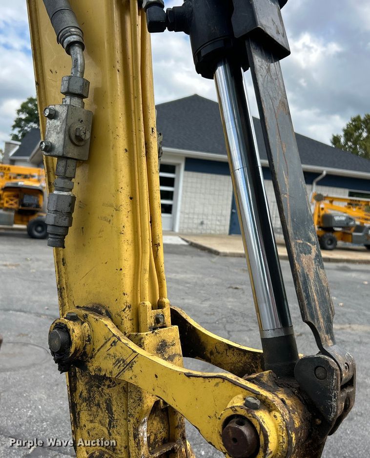 image for item ET3206 Yanmar VIO35-6A  mini excavator