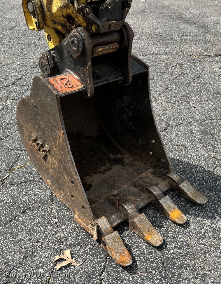 image for item ET3206 Yanmar VIO35-6A  mini excavator