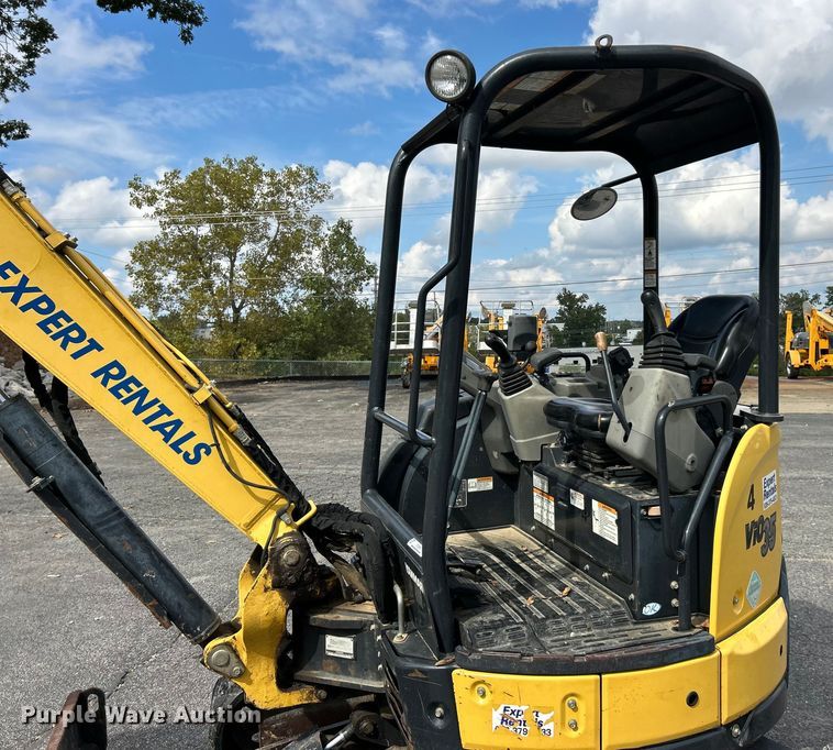 image for item ET3206 Yanmar VIO35-6A  mini excavator