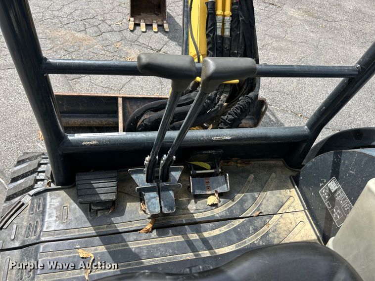 image for item ET3206 Yanmar VIO35-6A  mini excavator