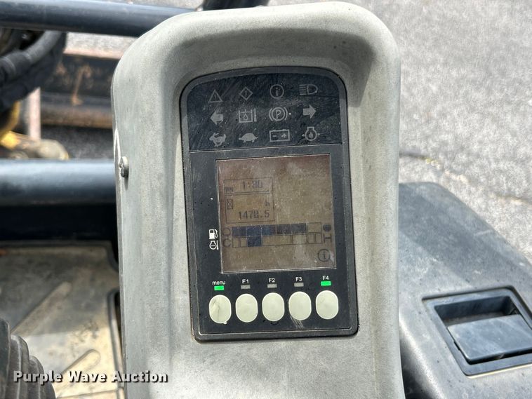 image for item ET3206 Yanmar VIO35-6A  mini excavator