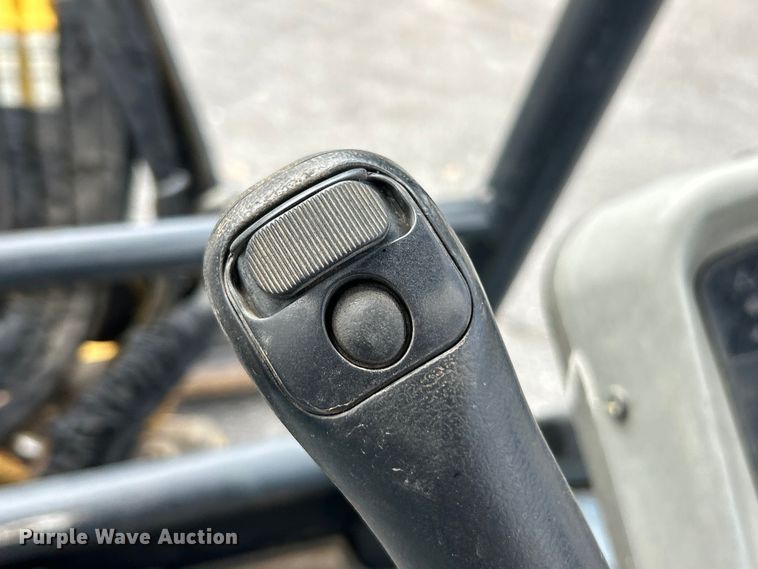 image for item ET3206 Yanmar VIO35-6A  mini excavator