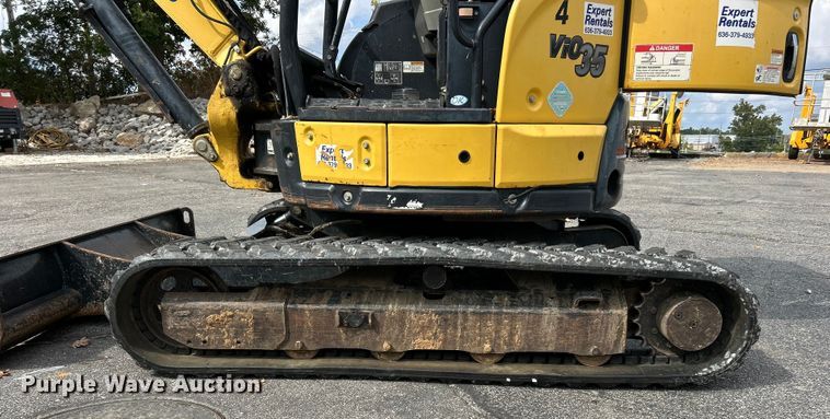 image for item ET3206 Yanmar VIO35-6A  mini excavator