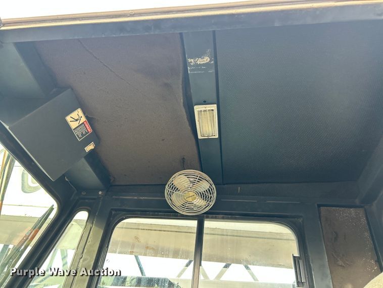 image for item ET3207 1984 Link-Belt HTC-814 crane