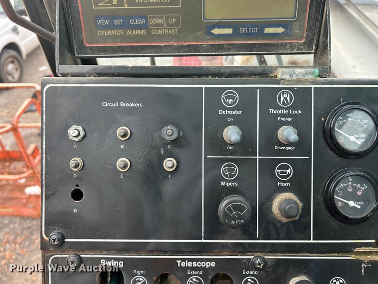 image for item ET3207 1984 Link-Belt HTC-814 crane