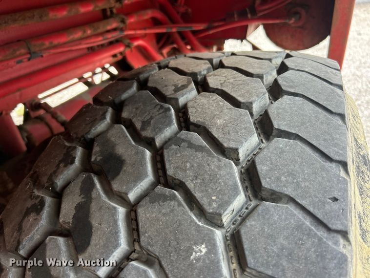 image for item ET3207 1984 Link-Belt HTC-814 crane