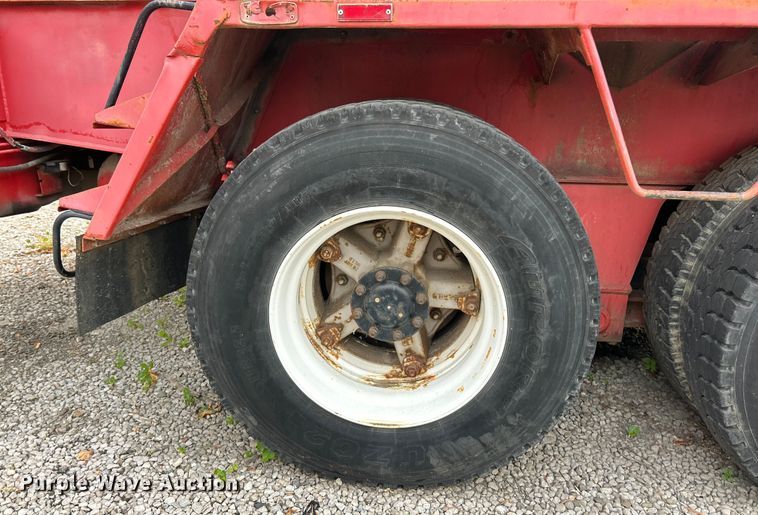 image for item ET3207 1984 Link-Belt HTC-814 crane