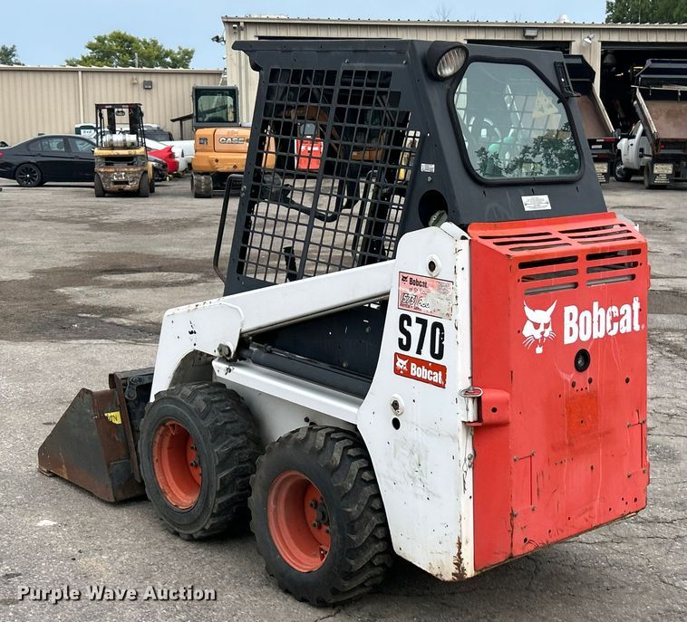 image for item ET3209 2008 Bobcat S70 skid steer loader