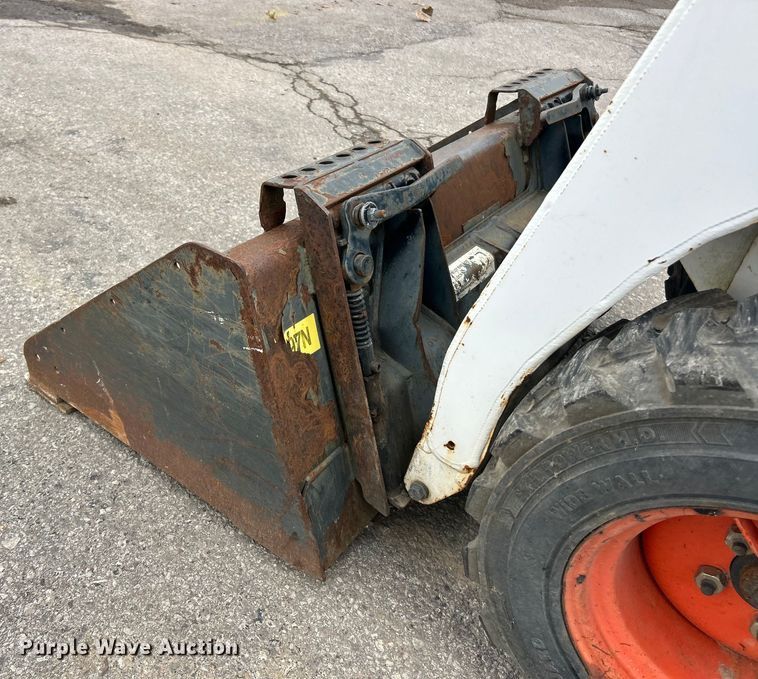 image for item ET3209 2008 Bobcat S70 skid steer loader