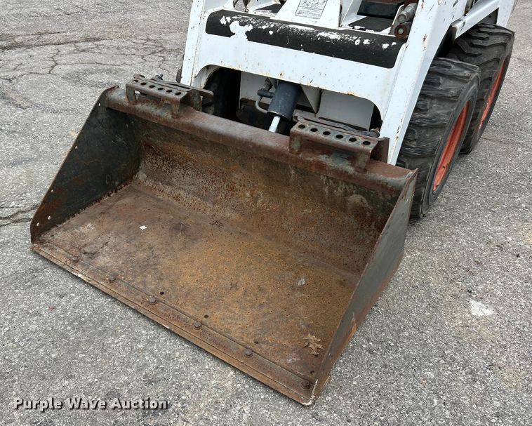 image for item ET3209 2008 Bobcat S70 skid steer loader