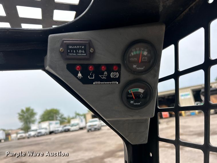 image for item ET3209 2008 Bobcat S70 skid steer loader