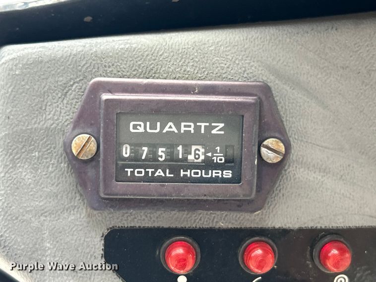 image for item ET3209 2008 Bobcat S70 skid steer loader