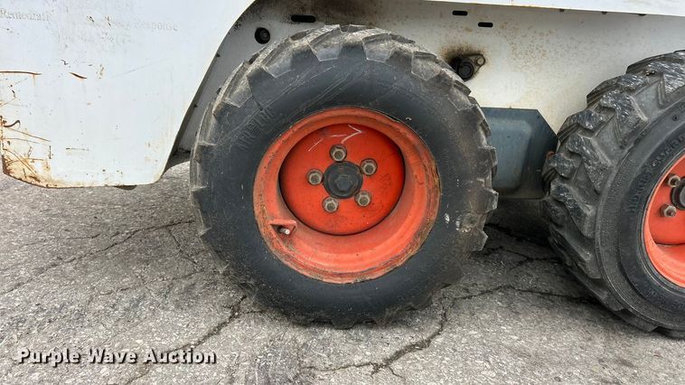 image for item ET3209 2008 Bobcat S70 skid steer loader