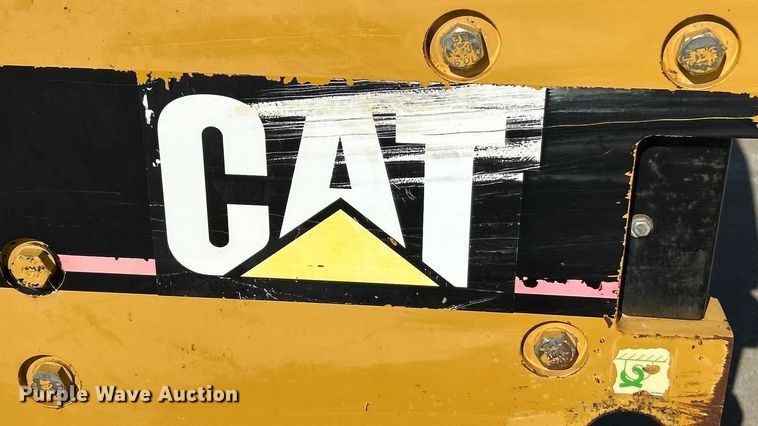 image for item ET3271 2001 Caterpillar CB-534C double drum vibratory roller