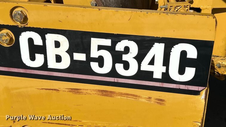 image for item ET3271 2001 Caterpillar CB-534C double drum vibratory roller