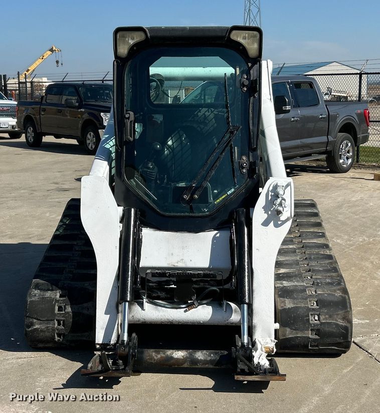 image for item ET3272 2014 Bobcat T650 tracked skid steer loader