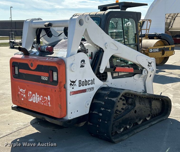image for item ET3272 2014 Bobcat T650 tracked skid steer loader