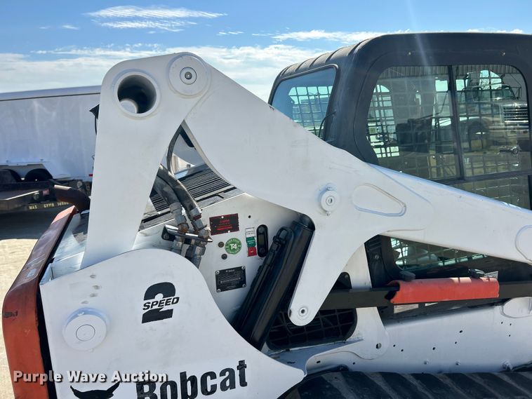 image for item ET3272 2014 Bobcat T650 tracked skid steer loader