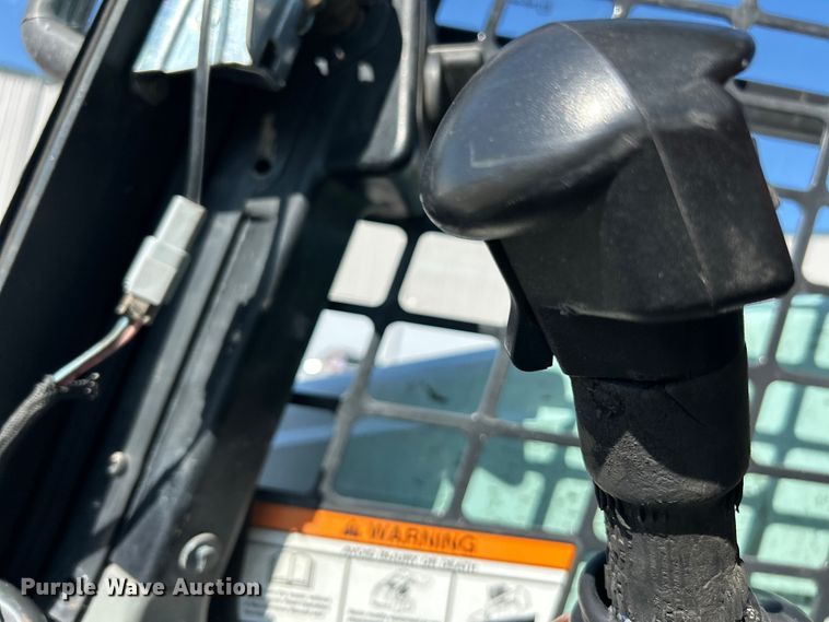 image for item ET3272 2014 Bobcat T650 tracked skid steer loader