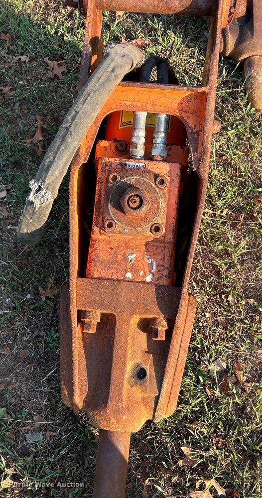 image for item ET3275 (2) Stanley MB-250 breakers 