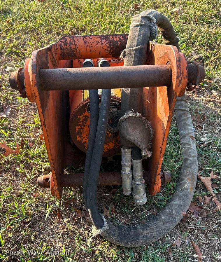 image for item ET3275 (2) Stanley MB-250 breakers 