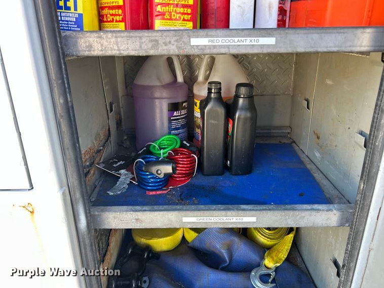 image for item ET3448 2004 GMC C5500 utility / service truck