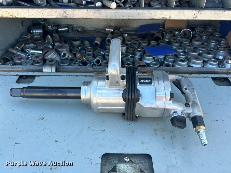 image for item ET3448 2004 GMC C5500 utility / service truck