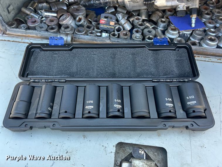 image for item ET3448 2004 GMC C5500 utility / service truck