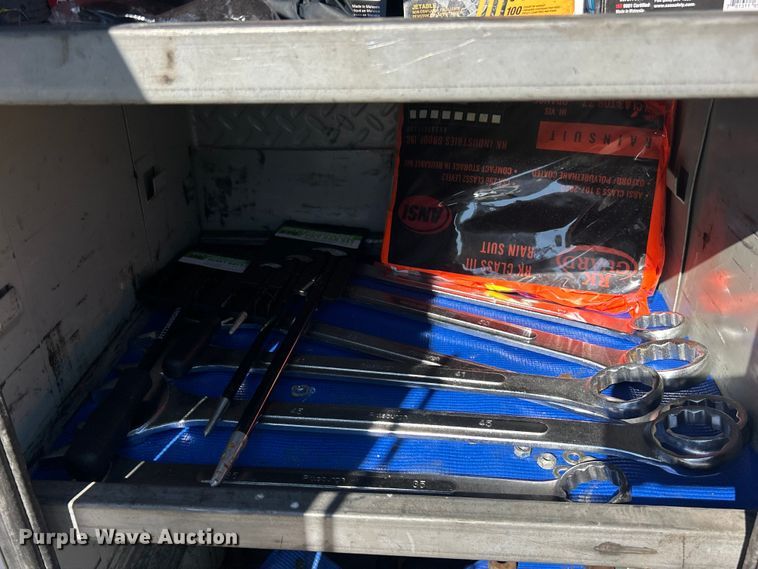 image for item ET3448 2004 GMC C5500 utility / service truck