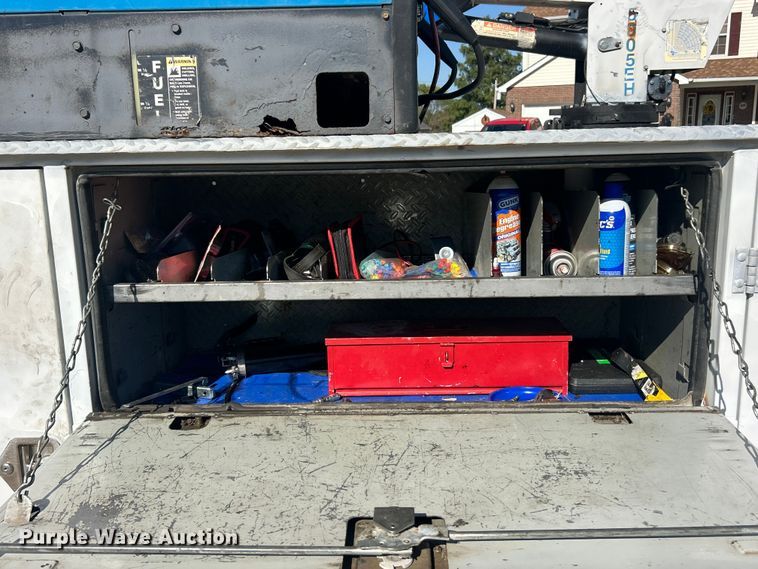 image for item ET3448 2004 GMC C5500 utility / service truck