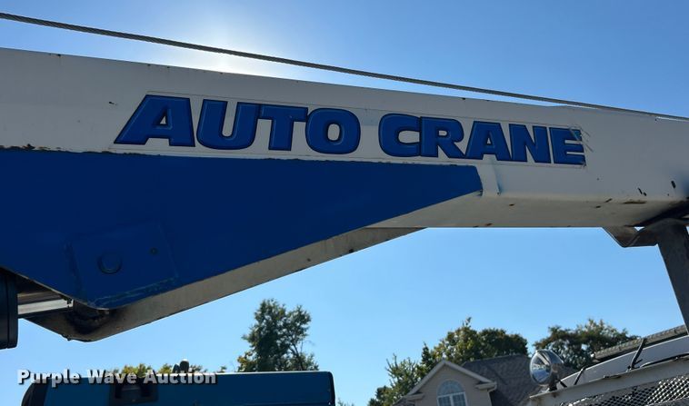 image for item ET3448 2004 GMC C5500 utility / service truck