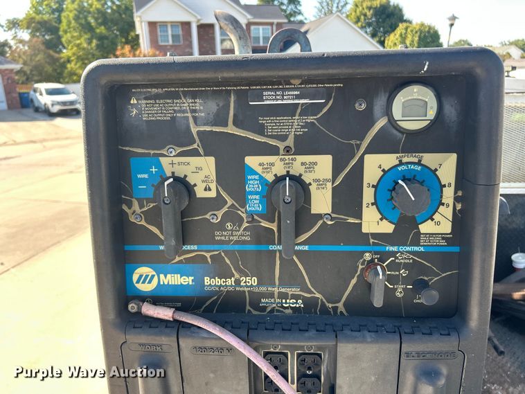 image for item ET3448 2004 GMC C5500 utility / service truck