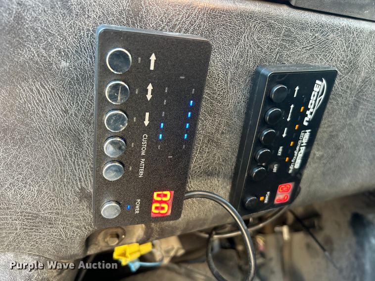 image for item ET3448 2004 GMC C5500 utility / service truck