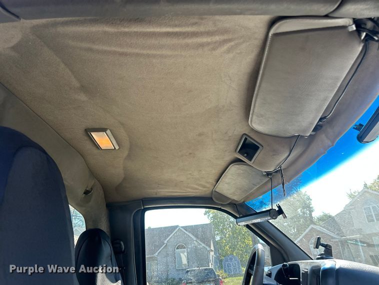 image for item ET3448 2004 GMC C5500 utility / service truck